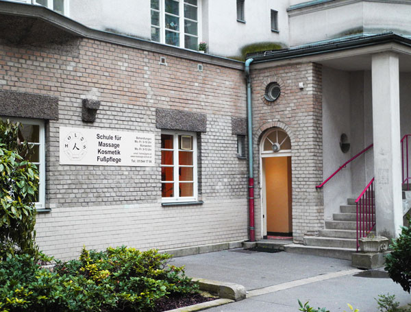 Schule für Kosmetik, Fusspflege und Massage